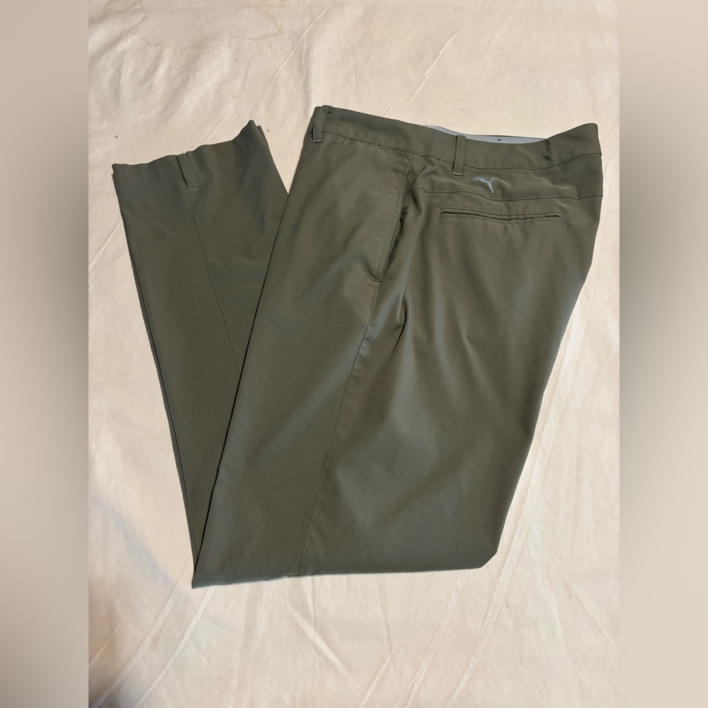 Puma Performance Golf Pants Men’s  36x32 Olive Flat Front  Casual